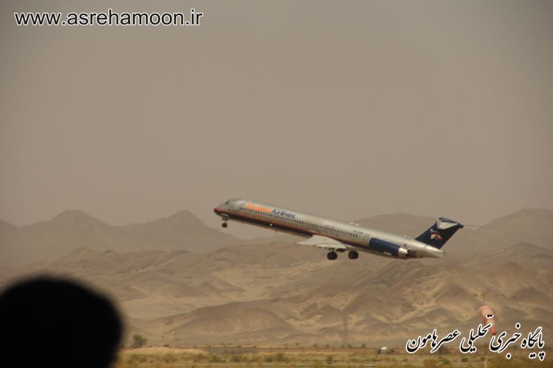 پرواز هواپیمای حسن روحانی از زاهدان