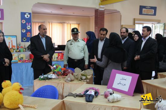 افتتاح نمایشگاه هفته ملی کودک در زاهدان