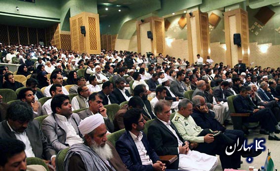 استاندارسیستان و بلوچستان در جمع معتمدین دانشگاه علوم دریایی چابهار