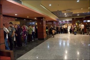 همه مردم ایران برای رفتن به سینما مهمان دولت می‌شوند!