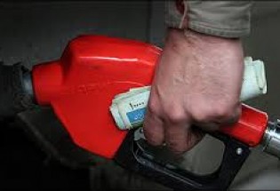 بازار چه واکنشی به تصمیمات دولت نشان می‌دهد/ نوبت به بنزین و گازوئیل رسید