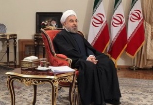 علی اکبرعبدالرشیدی و سوسن حسنی دخت مجریان امشب برنامه تلویزیونی روحانی شدند