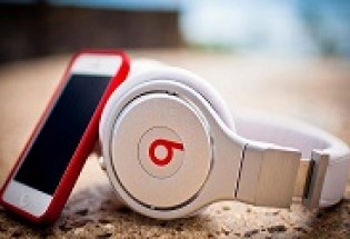 اپل با مبلغ 3.2 میلیارد دلار شرکت Beats Audio را تصاحب کرد