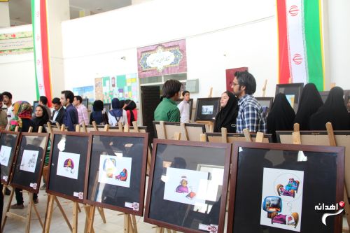 افتتاح نمایشگاه هنرهای تجسمی در زاهدان / تصاویر