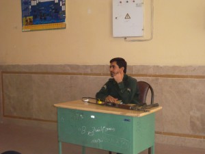 اجرای مرحله سوم درس آمادگی دفاعی در دبیرستان خدیجه کبری شهرستان دلگان