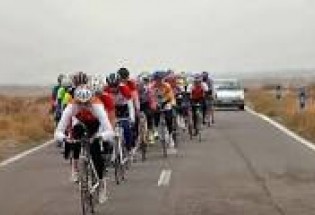 مسابقه دوچرخه سواری ویژه جوانان در زابل برگزار شد