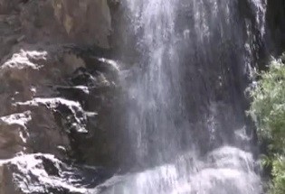 آبشار کوه سفید سراوان مرتفع ترین منظره با شکوه و بکر ایران+ فیلم