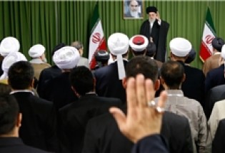 رهبرانقلاب: دشمن در قضیه هسته‌ای نتوانست ایران را به‌زانو درآورد