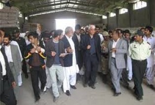 استاندار سیستان و بلوچستان از بازارچه مرزی و گمرک پیشین بازدید کرد