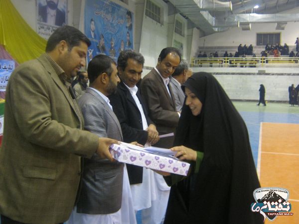 برگزاری جشنواره فرهنگی ورزشی مادران و دختران در خاش