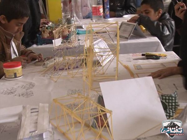 برگزاری کارگاه های آموزشی پرورش خلاقیت دانش آموزان در خاش