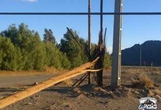 توفان به ۴۰۰ گلخانه دهستان پشتکوه خاش خسارت وارد کرد/ قطعی ۴۸ ساعته برق در دهستان پشتکوه + تصاویر