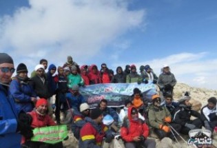 صعود تیم کوهنوردی ناجا به قله تفتان