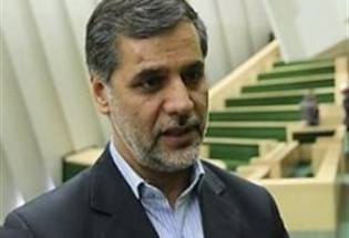 مگر ایران به کشوری تجاوز کرده که بحث قطعنامه فصل هفتمی را وسط کشیده اند؟