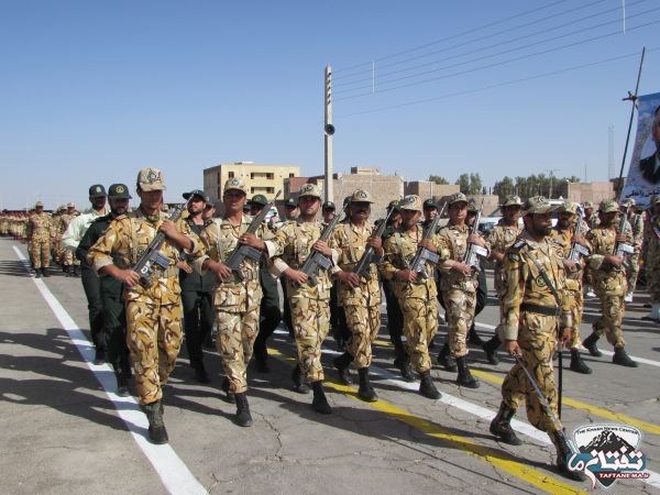 نمایش اقتدار نیروهای مسلح در خاش