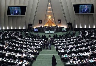 آیا قطعنامه شورای امنیت مجلس را ملزم به تایید متن توافق هسته ای می کند؟/ نمایندگان خانه ملت پاسخ می دهند