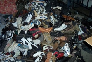 کشف قاچاق 260کیلویی کفش دست دوم در زاهدان