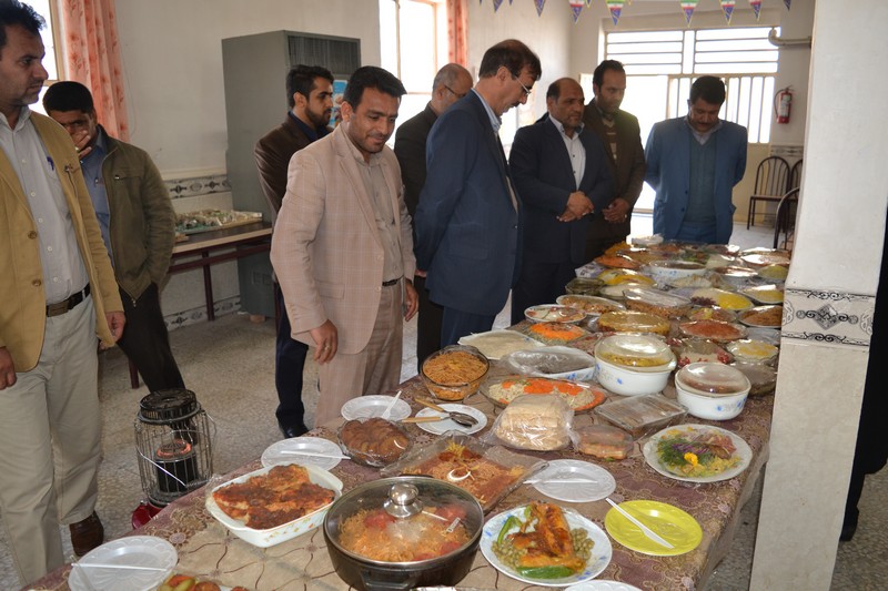 برگزاری جشنواره غذا با هدف احیای غذاهای سنتی و صنایع دستی در نیمروز