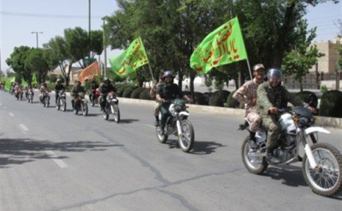 رژه موتوری در ایرانشهر برگزار شد