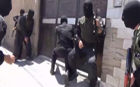 دستگیری تروریست های تکفیری در چند نقطه ازکشور توسط سربازان گمنام امام زمان (عج) + فیلم