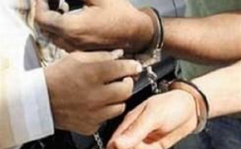 دستگیری یکی از عاملان درگیری طایفه ای در جنوب شرق کشور/ قاتل متواری به دست مردم دستگیر شد