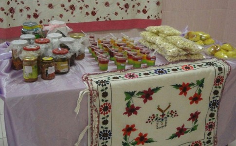 برگزاری جشنواره غذا و بازارچه کار و فناوری در آموزشگاه فاطمیه میرجاوه