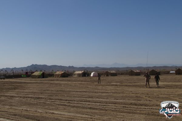 گزارش تصویری/ دیدار فرمانده سپاه سلمان سیستان و بلوچستان با بسیجیان در محل رزمایش خاش