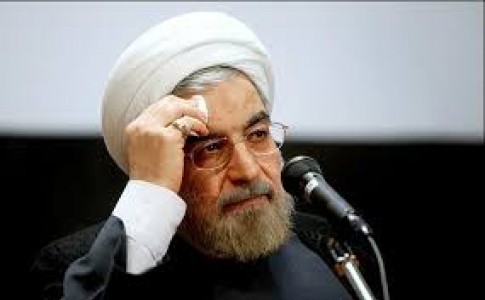 روحانی ۹۲: من احترام را به پاسپورت ایرانی برمی‌گردانم/ مؤسسه‌های بین‌المللی ۹۵: اعتبار گذرنامه ایرانی ۱۲ رده سقوط کرد