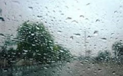 رگبار پراکنده باران، رعد و برق و تندباد موقتی در استان