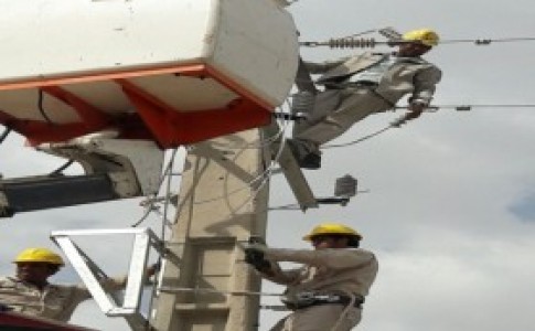 نصب ۲۱ دستگاه خازن در خطوط فشار متوسط شبکه‌های توزیع برق زابل