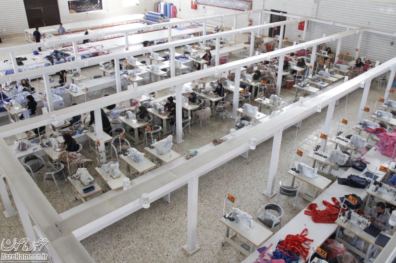کارگاه تولیدی پوشاک با 200 نیروی آزمایشی