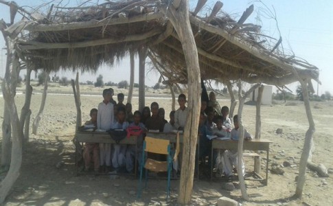 دانش آموزانی که هنوز کلاسی برای تحصیل ندارند/ وعده هایی که برای روستائیان محقق نشد