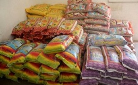 کشف محموله یک میلیاردی برنج قاچاق در نیمروز/ هشت قاچاقچی دستگیر شدند