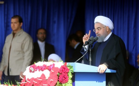 روحانی: پیگیر مصوبات و وعده های سفر سال 93 خواهم بود/ استاندار: مردم سیستان به انتظار احیاء حق آبه تالاب هامون هستند