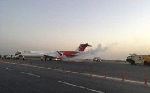 هواپیمای اهواز - مشهد در آسمان آتش گرفت