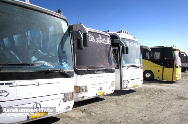 اتوبوس های توقیف شده در محل دپوی زیرزمینی سوخت قاچاق