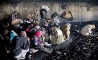 غبار آلود شدن هوای شهر با افزایش معتادین بی خانمان در سراوان