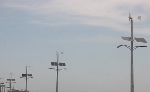سیستان وبلوچستان بهشت انرژی های پاک/اسراف میلیاردی در نصب توربین های بادی و خورشیدی زاهدان