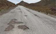 جاده های استان استاندارد نیست/راه های سیستان و بلوچستان نیازمند توجه دولتی است