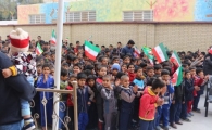 مراسم دهه فجر در مدارس استان با حضور مسئولان! +عکس
