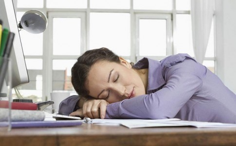 رفع خواب آلودگی و خستگی در محیط کار با این راهکارها