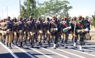 رژه نیروهای مسلح در زاهدان برگزار شد