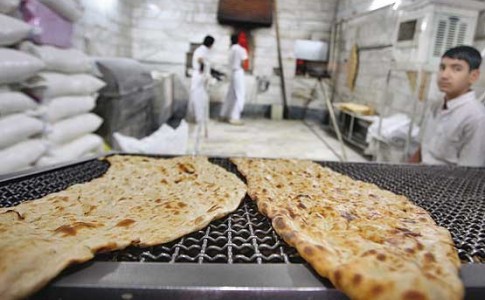 قیمت انواع نان حمایتی و نان آزاد با آرد تعادلی در سیستان و بلوچستان اعلام شد