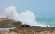 دریای عمان مواج، متلاطم و بارانی می شود