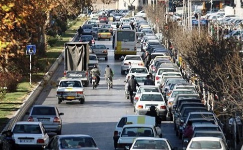 پارك دوبله خودروها معظل بزرگی برای خیابان های ایرانشهر