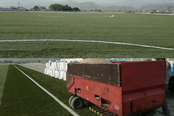 چمن مصنوعی زمين فوتبال استادیوم قصرقند مورد بهره برداری قرار گرفت