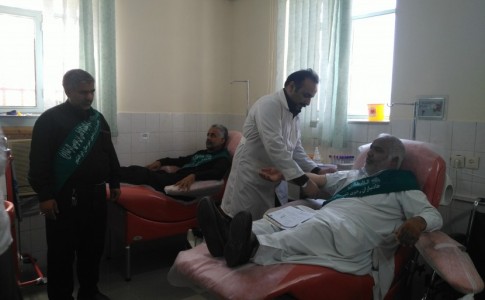 اجرای طرح‌ نذر خون توسط خادمیاران رضوی شهرستان ایرانشهر  در ایام محرم