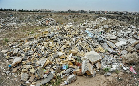دوازدهمین کلانشهر ایران در محاصره زباله و نخاله است/ کمربندی از نخاله های ساختمانی گرداگرد زاهدان