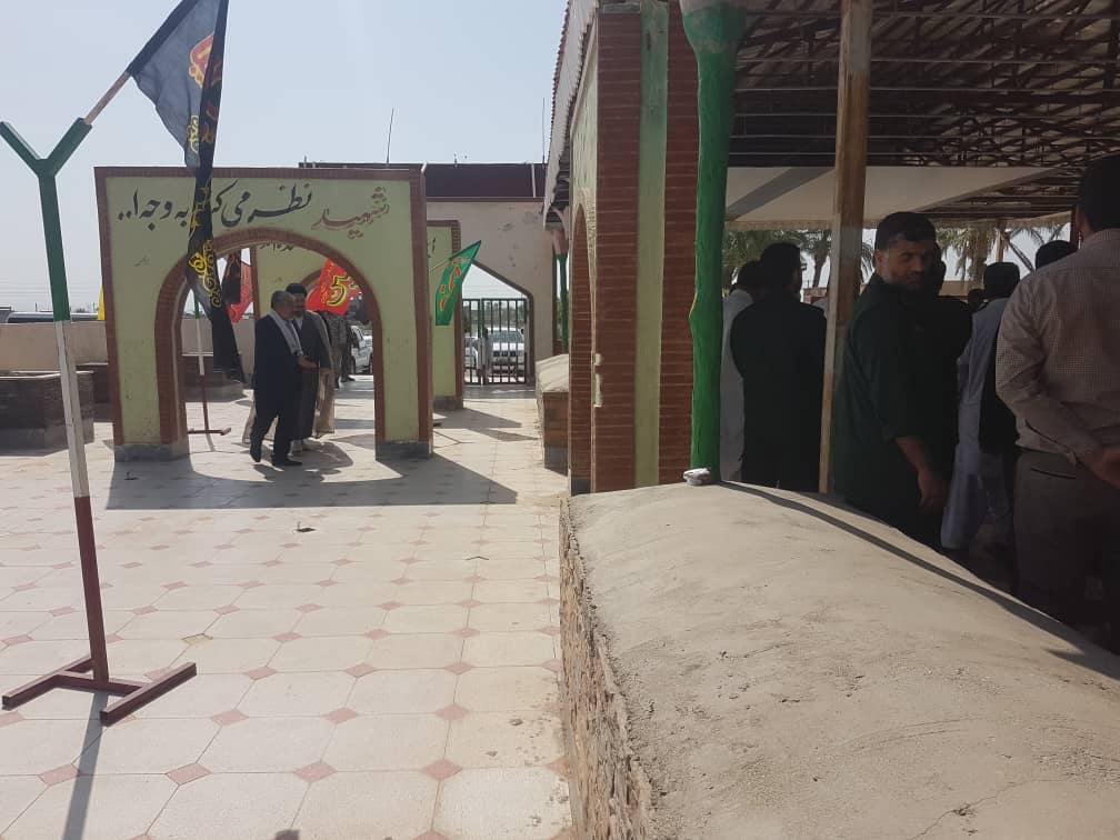 گزارش تصویری/مزار شهدای گمنام ایرانشهر غبارروبی شد