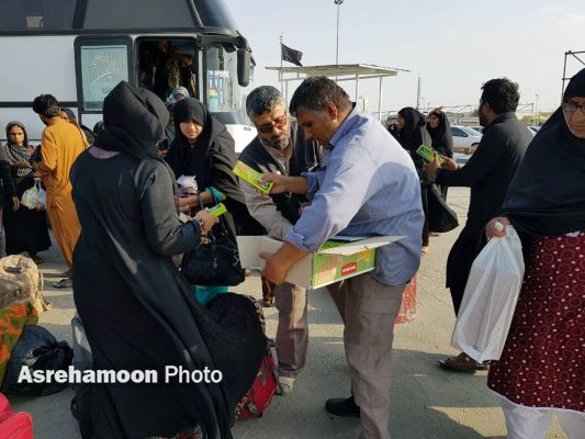 خدمت رسانی به زائران پاکستانی در مرز میرجاوه